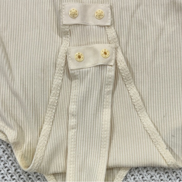 Steve Madden Cream Off-Shoulder Bodysuit - Picture 7 of 12